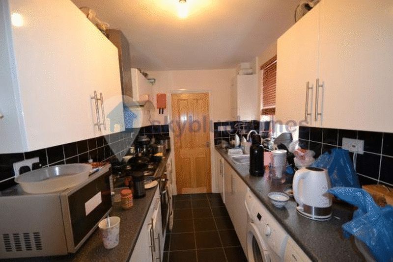 Property photo 3 of 6 Photo 2