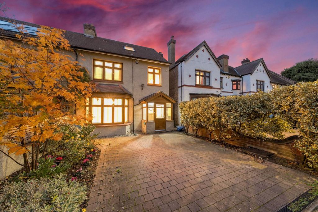 Property photo 3 of 30