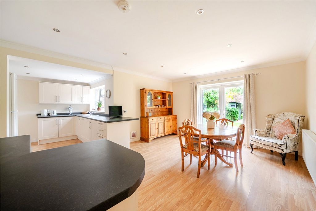 Property photo 2 of 19 Picture No. 08