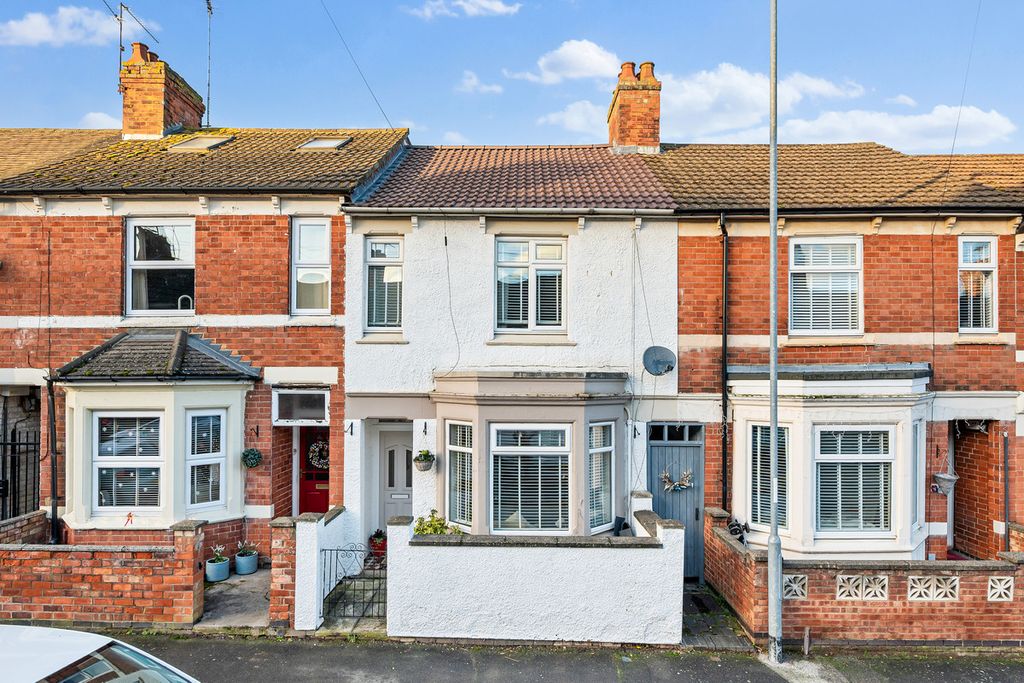 Property photo 1 of 36