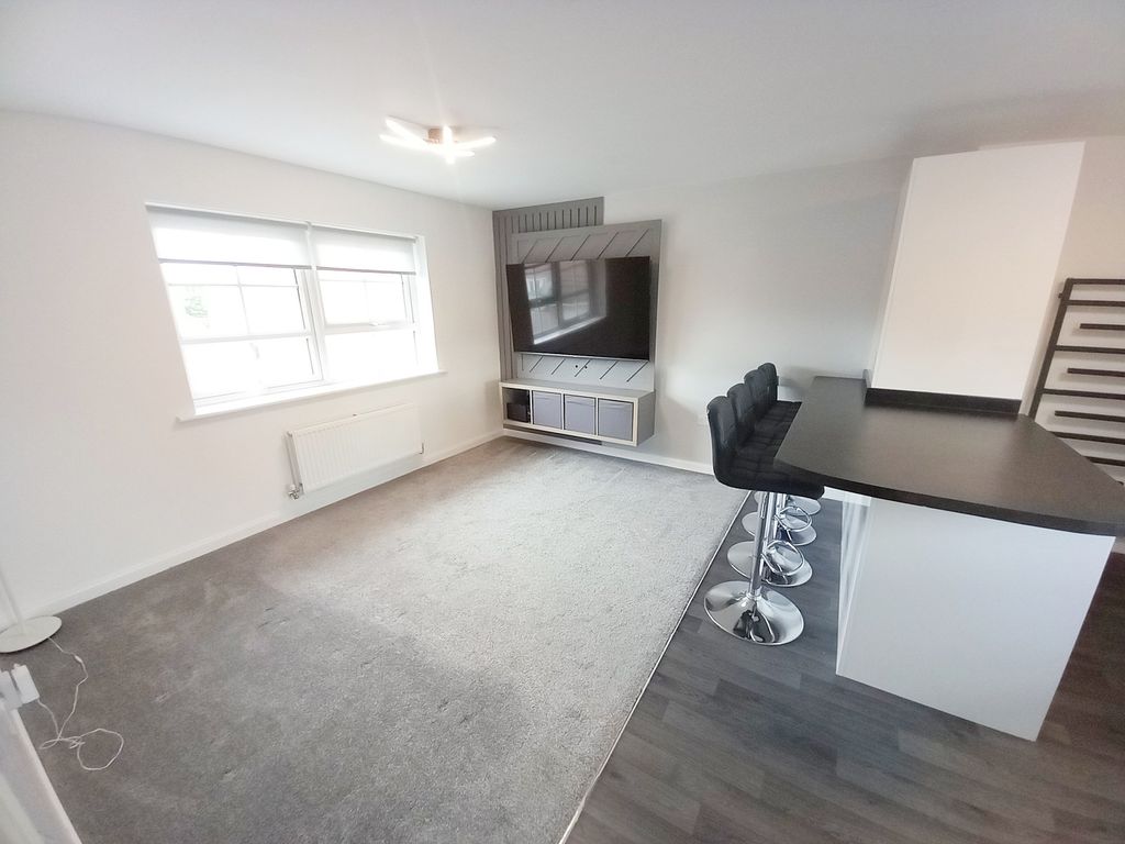 Property photo 2 of 10 Open Plan Lounge And Kitchen