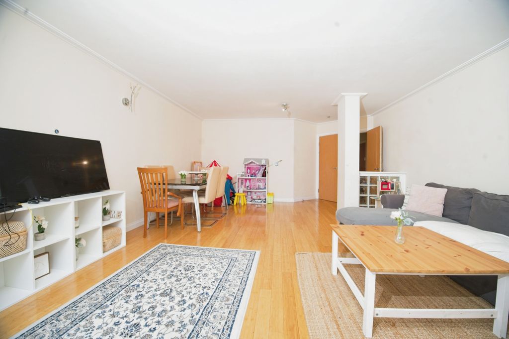 Property photo 3 of 17 Living/Dining Area