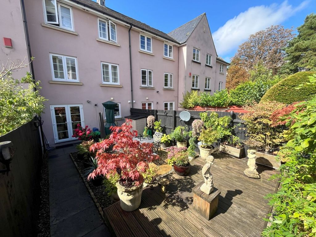 Property photo 3 of 29