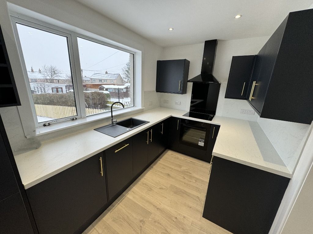 Property photo 2 of 11 Photo 2