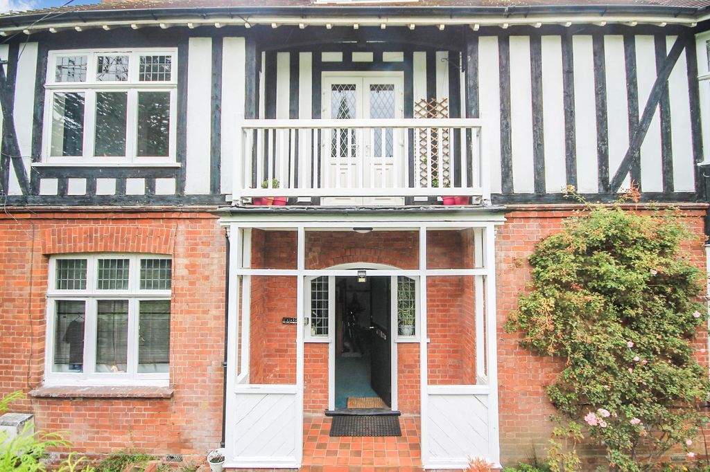 Property photo 2 of 15