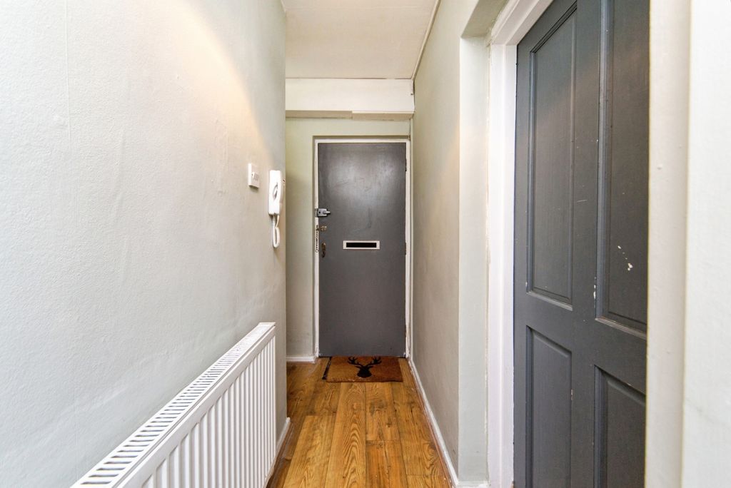 Property photo 2 of 20 Pbox-Img.Jpg