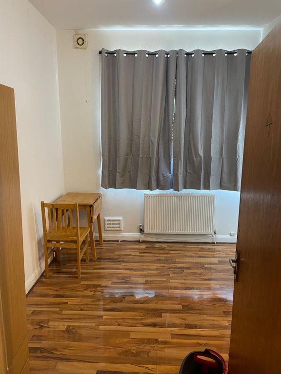 Property photo 1 of 4