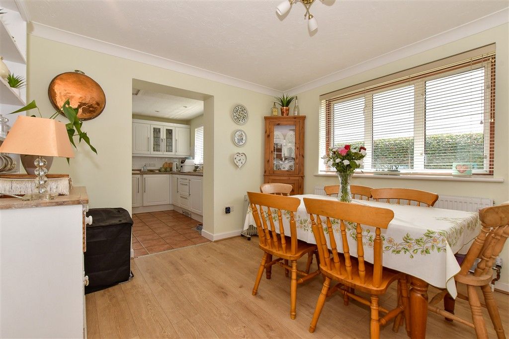 Property photo 3 of 17 Dining Area