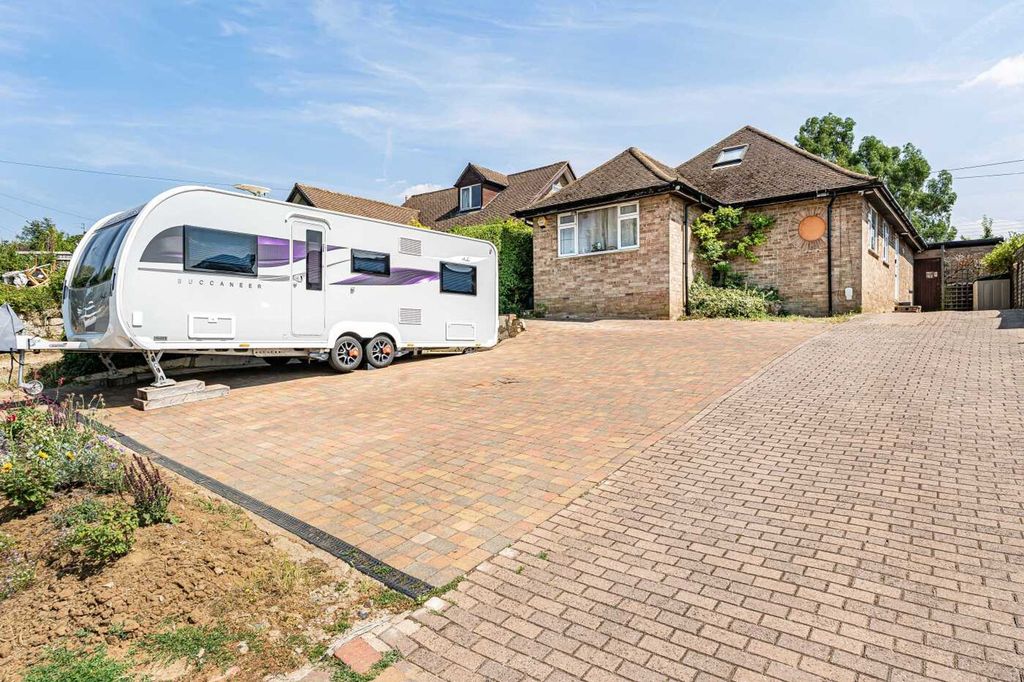 Property photo 1 of 25