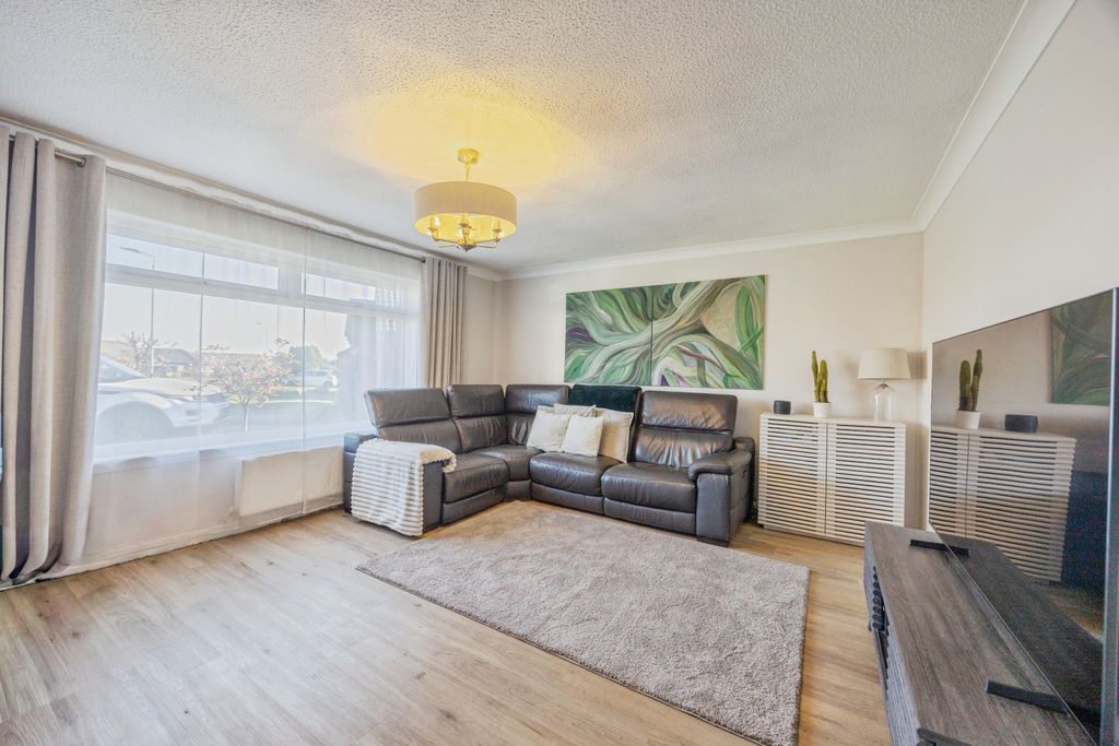 Property photo 3 of 26 Living Room