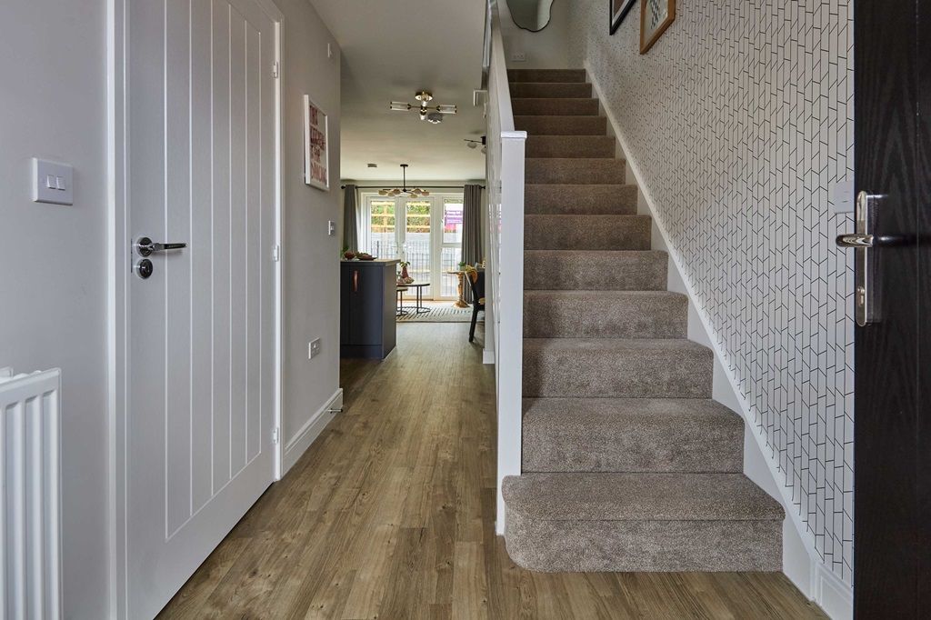 Property photo 2 of 16 A Calm, Uncluttered Entrance That Sets The Tone