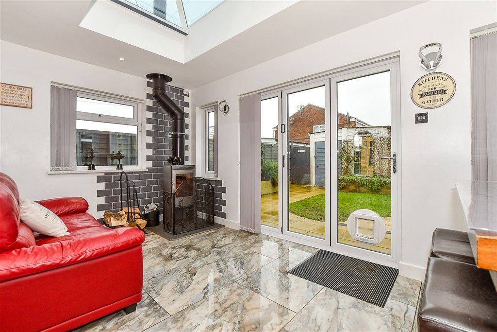 Property photo 3 of 14 Kitchen/Diner