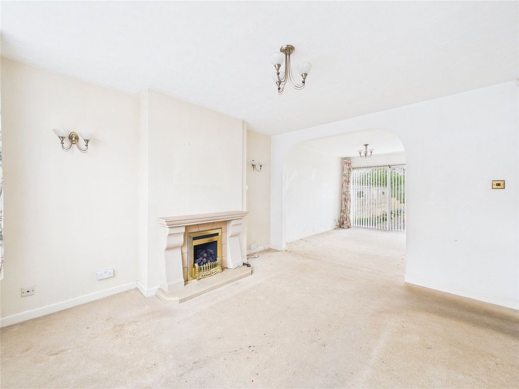 Property photo 2 of 27 Picture No. 23