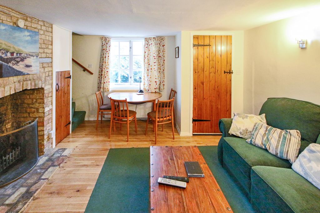 Property photo 3 of 8