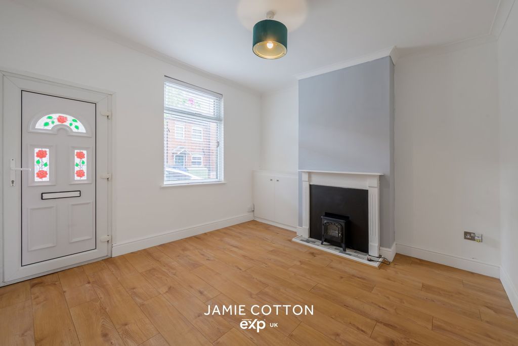 Property photo 3 of 13