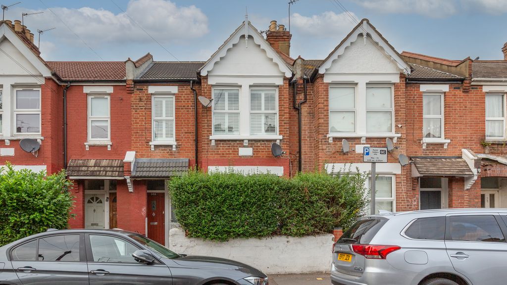 Property photo 1 of 11 90 Deacon Road, Dollis Hill, London, Nw2 5Qj