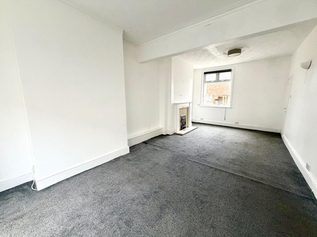 Property photo 3 of 7 Lounge/Diner