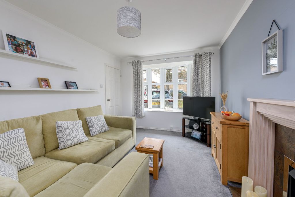 Property photo 3 of 11