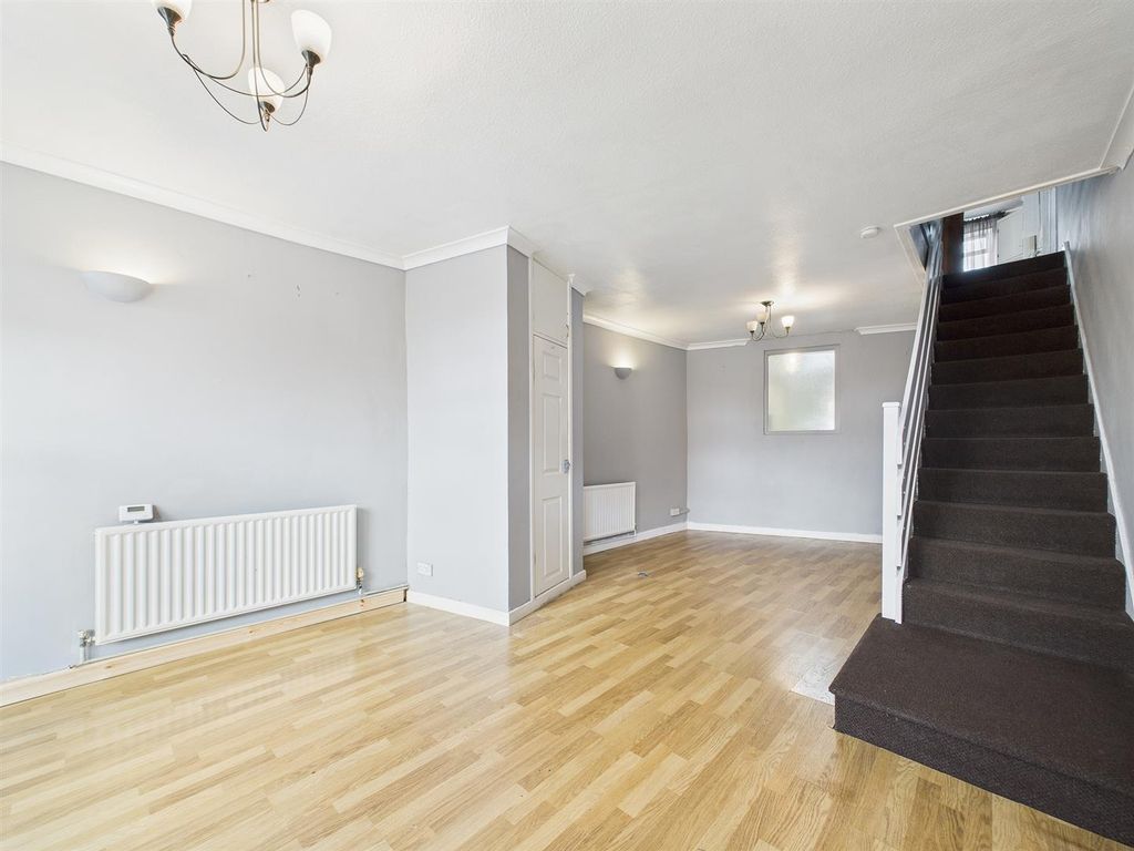 Property photo 2 of 14 2 - Terraced House For Auction, Staple Hill.Jpg
