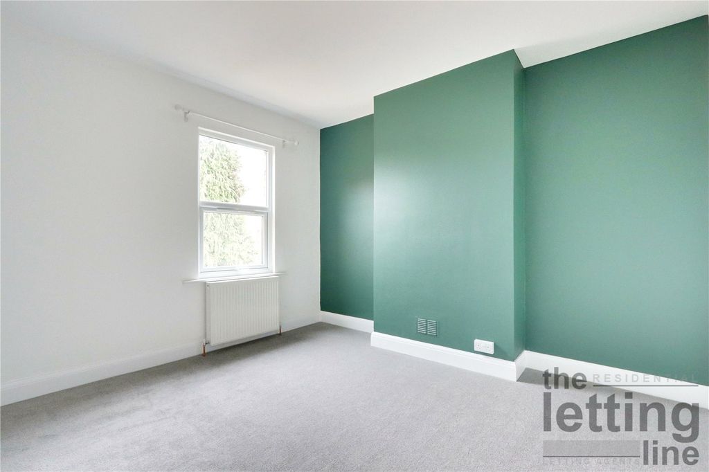 Property photo 3 of 10 Picture No. 06