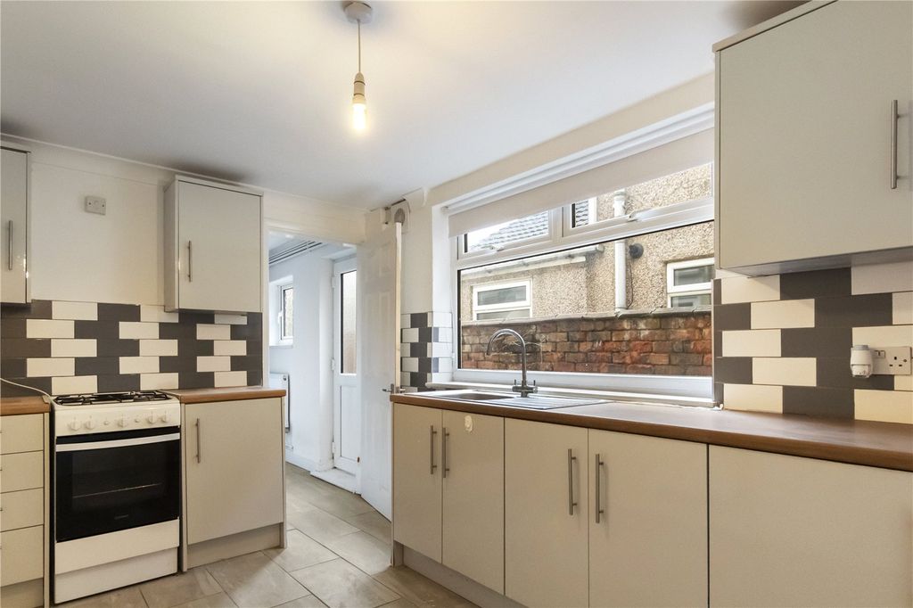 Property photo 2 of 6 Picture No. 03