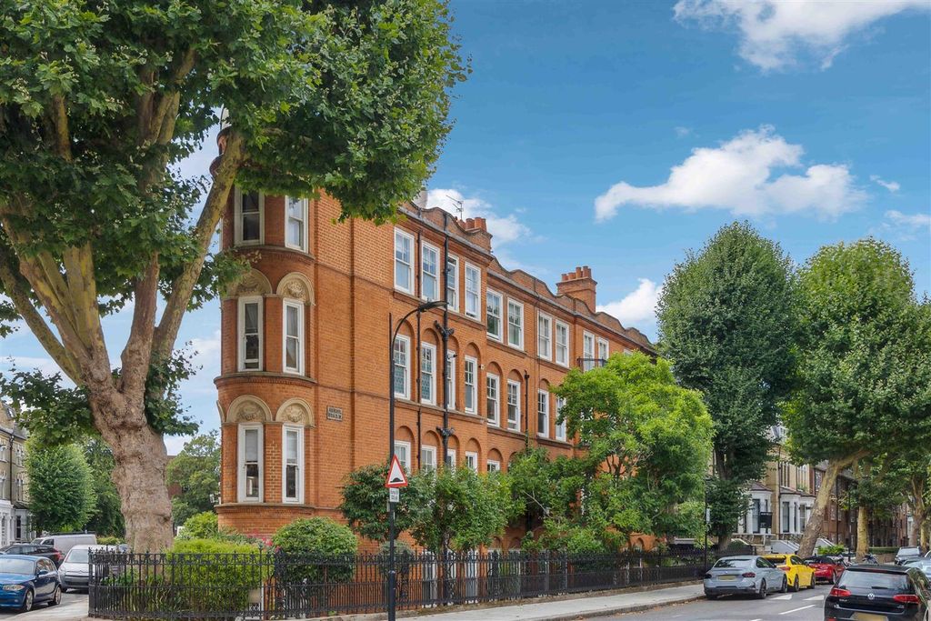 Property photo 2 of 16