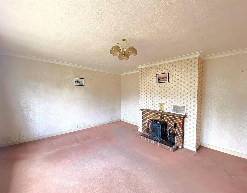 Property photo 3 of 17 9 The Barnhams - Lounge2.Jpg