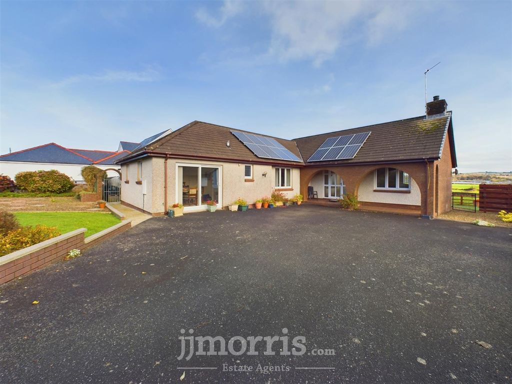 Property photo 2 of 37 Cam03686G0-Pr0206-Still022.Jpg