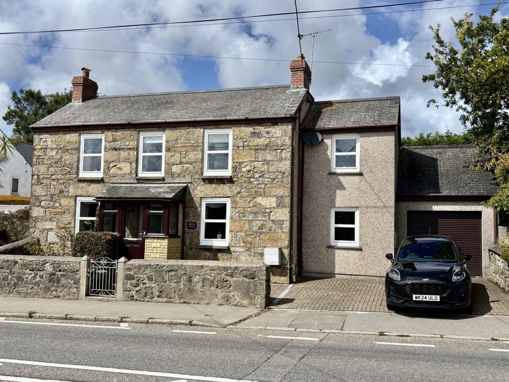 Property photo 1 of 19 5 Bedroom Detached House For Sale