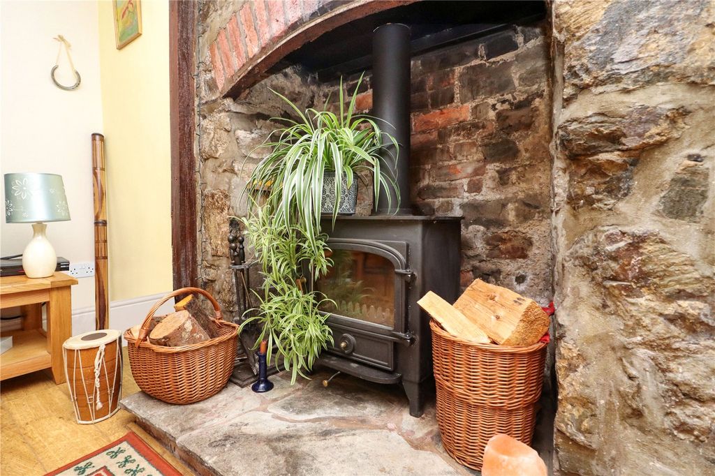Property photo 3 of 28 Picture No. 43