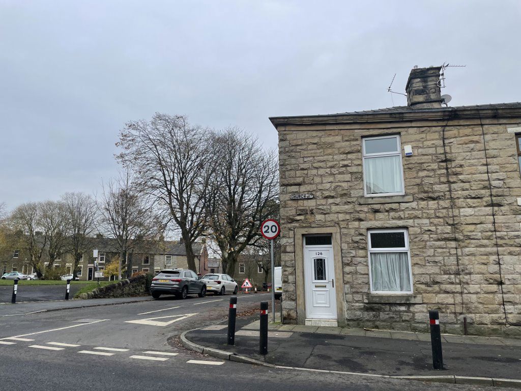 Property photo 1 of 5