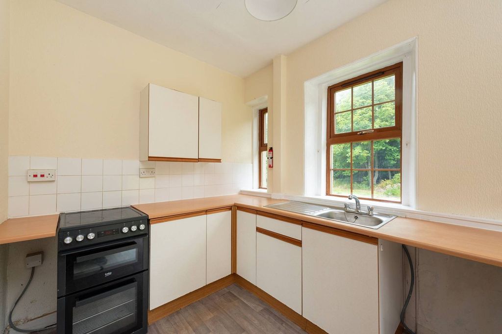 Property photo 2 of 22 Kitchen