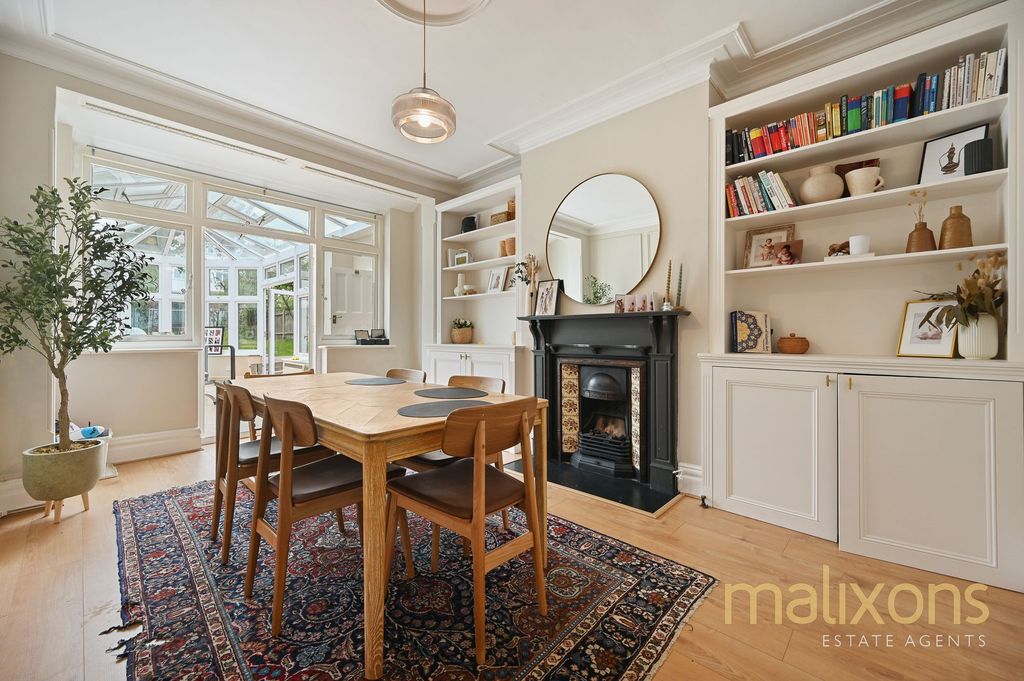 Property photo 3 of 12 Dining Room