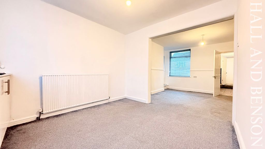 Property photo 3 of 14 Image