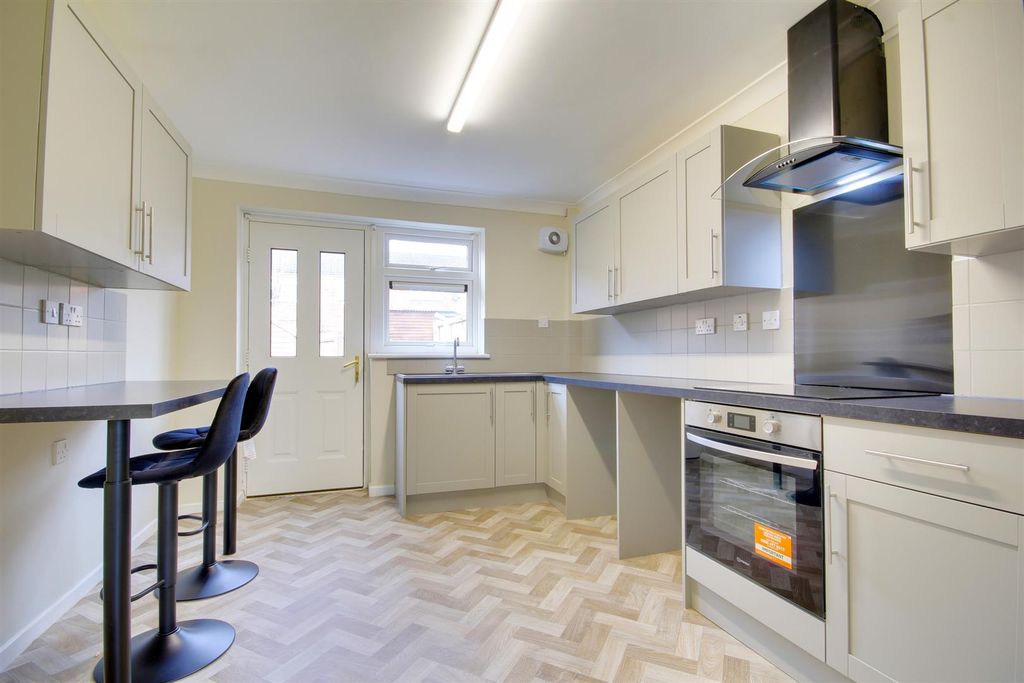 Property photo 3 of 13 Img_3189-Img_3191.Jpg