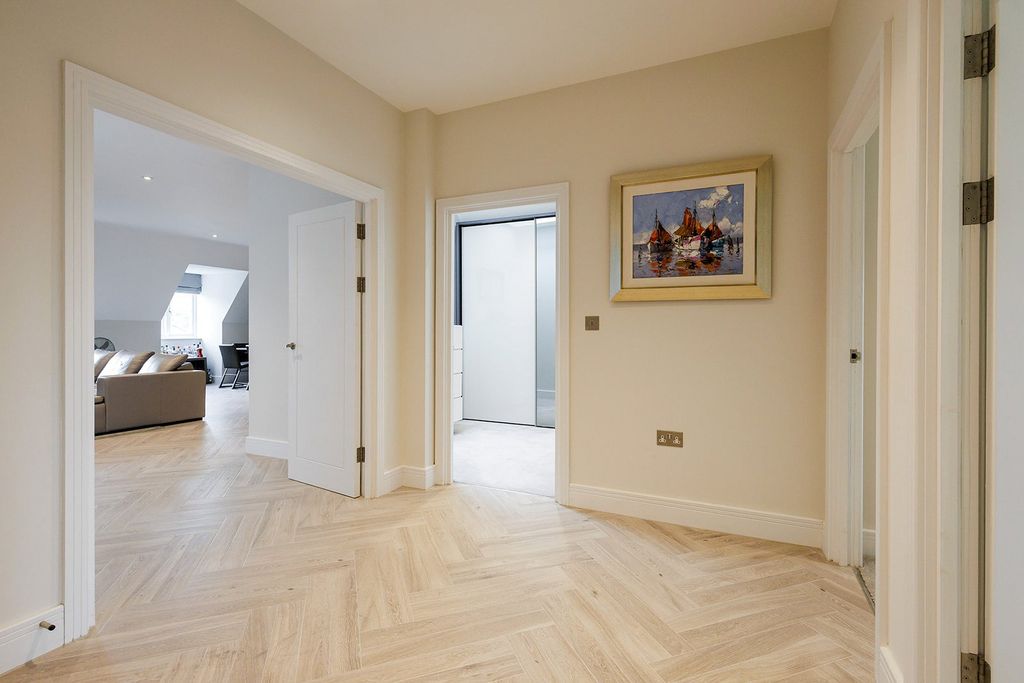 Additional image 8 of 3 bed flat for saleEpsom Road, Guildford, Surrey GU1