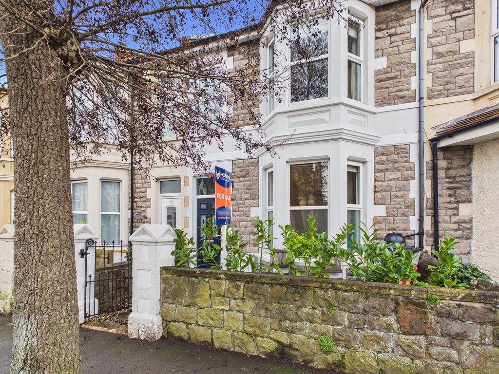 Property photo 3 of 27