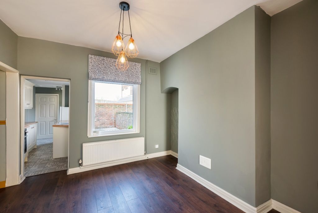 Property photo 3 of 11 Picture 3