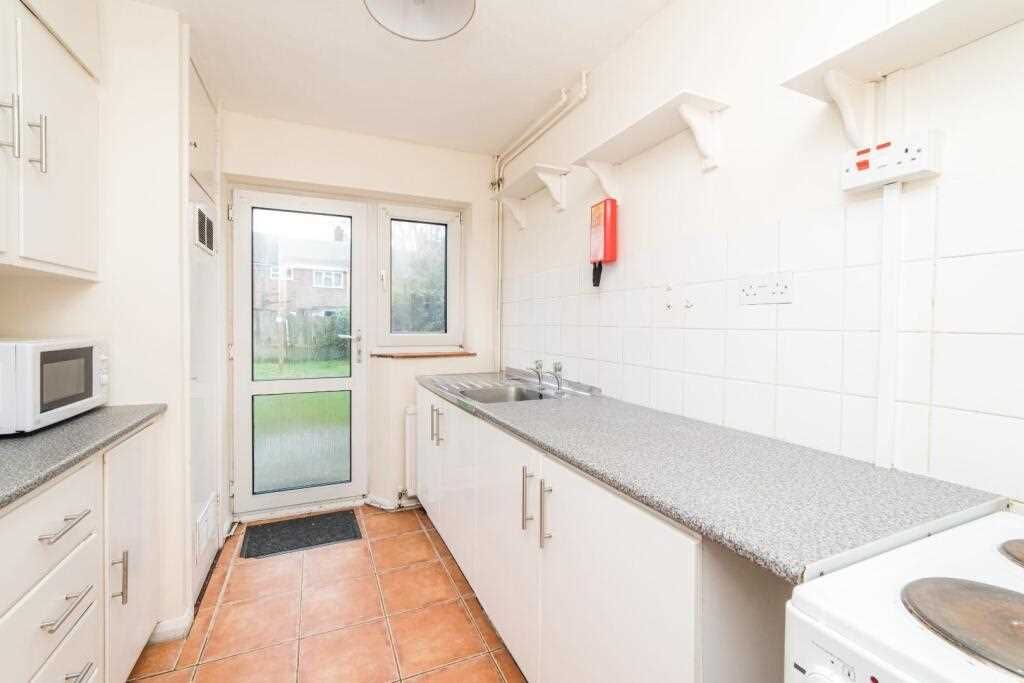 Property photo 2 of 3