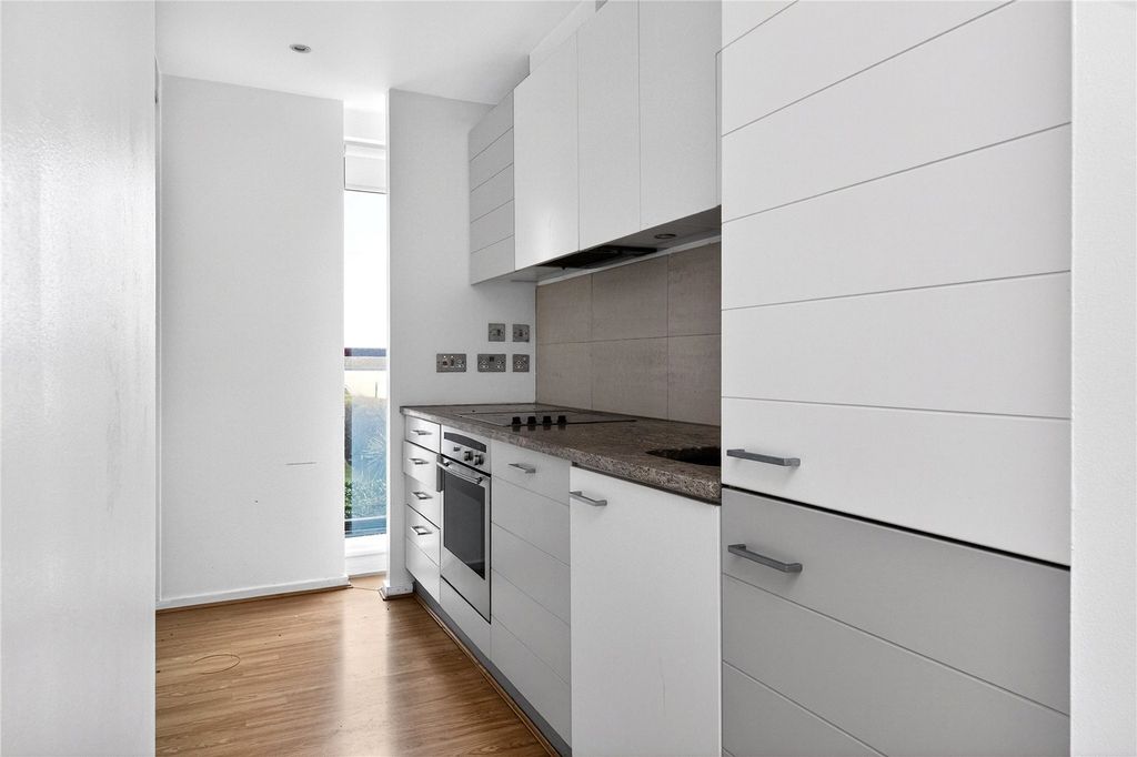 Property photo 3 of 15 Picture No. 20