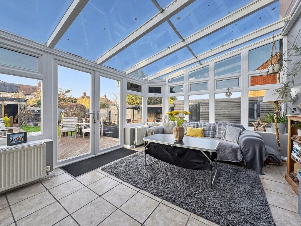 Property photo 3 of 33