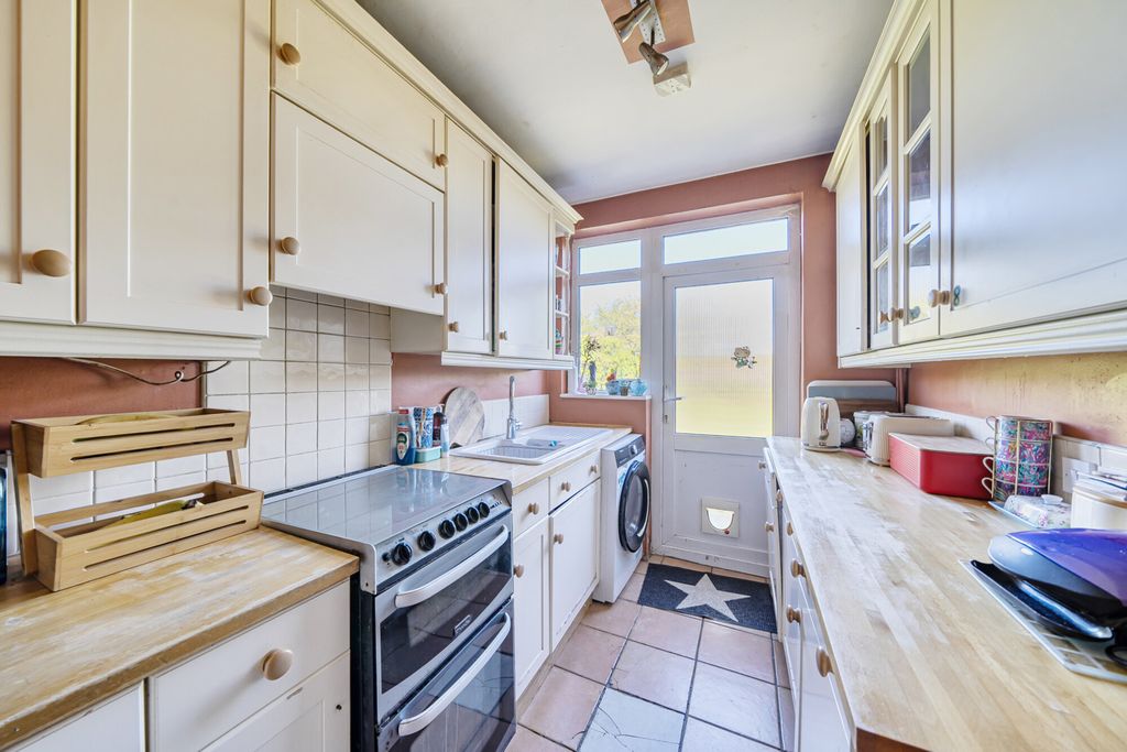 Property photo 3 of 14 1445950-6-69Eb831...