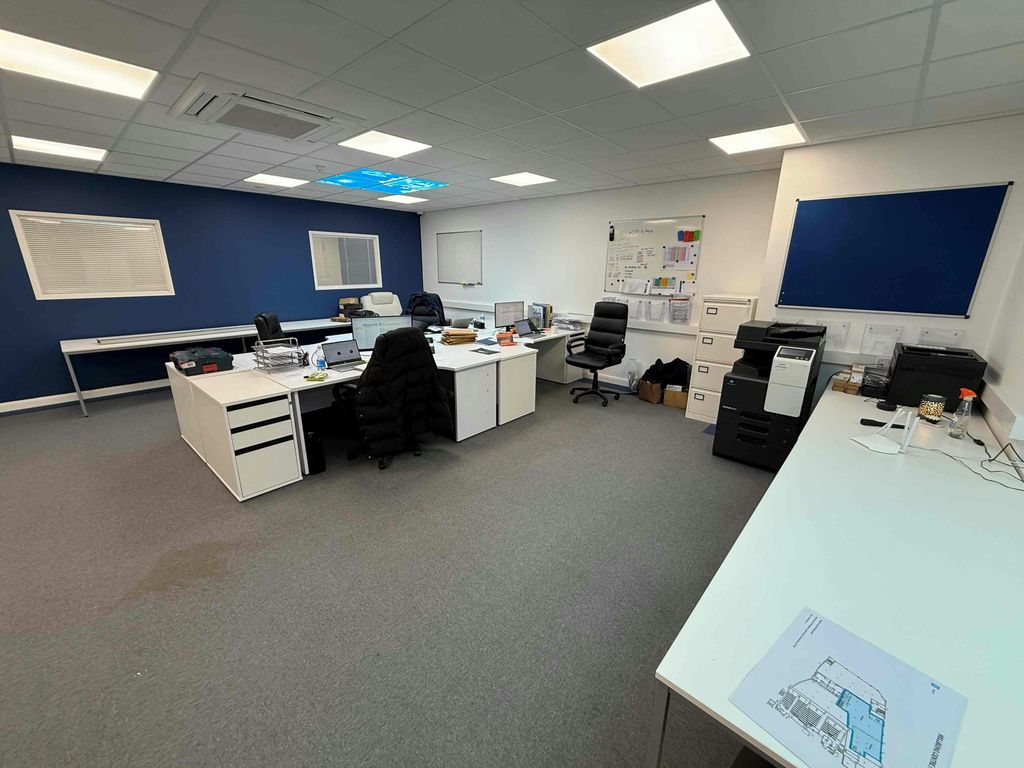 Property photo 2 of 6 Img_0302.Jpg