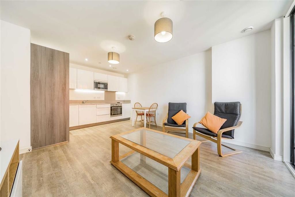 Property photo 1 of 6