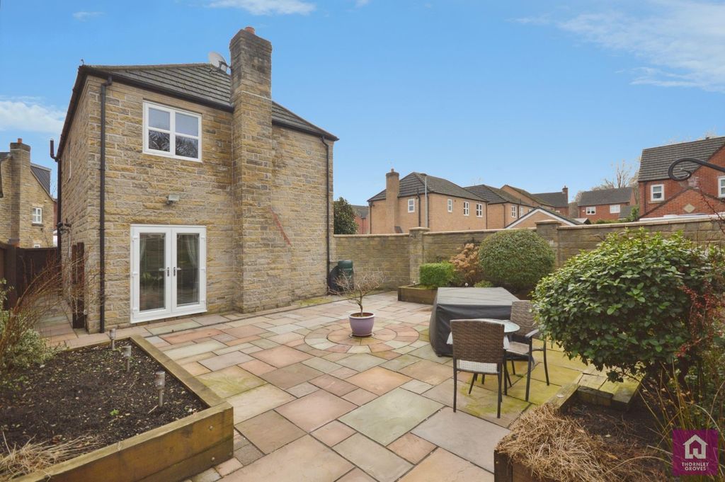 Property photo 2 of 20 Garden