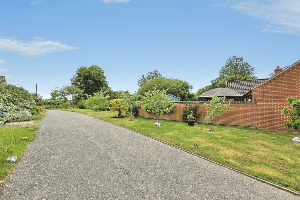 Property photo 3 of 30