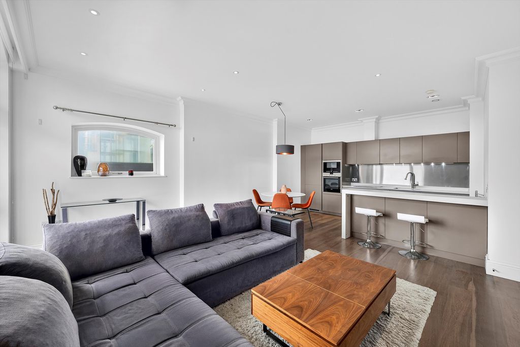 Property photo 1 of 15 Image