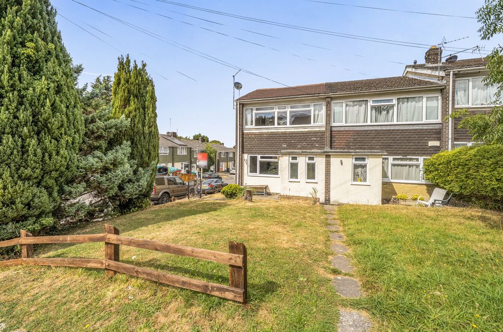 Property photo 1 of 20