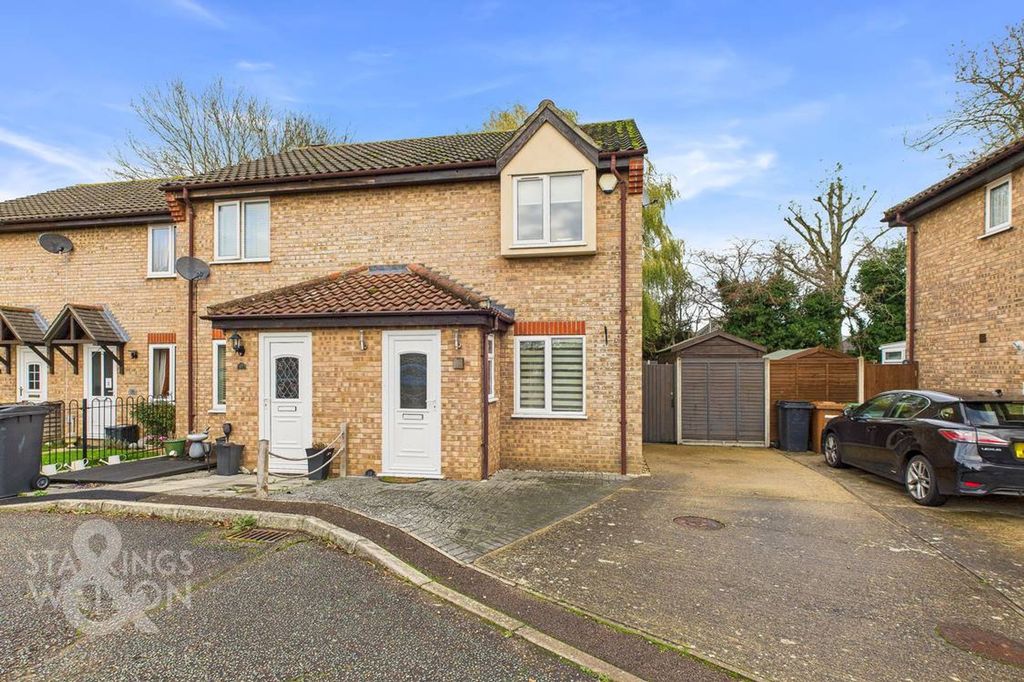 Property photo 3 of 17