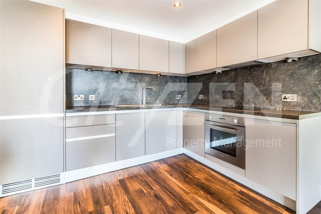 Property photo 2 of 17 Kitchen